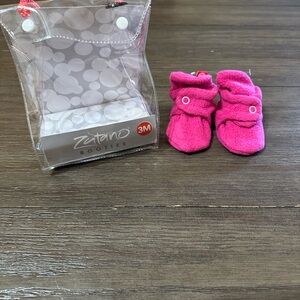 New! 3mth Zutano Fuchsia Baby Booties